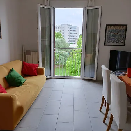 Carli Apartment *